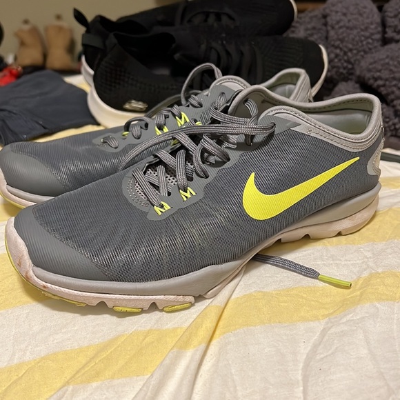 Athletic shoes I am looking to sale. All are size 7 or 7 1/2 messages pm for $ - Picture 8 of 9